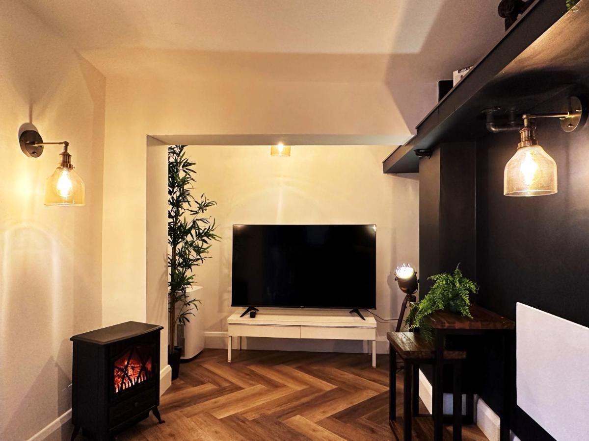 Liam Place Near Hyde Park - 1 Double Bed, 1 Sofa Bed, Spacious Apartment, Private Entrance London Ngoại thất bức ảnh