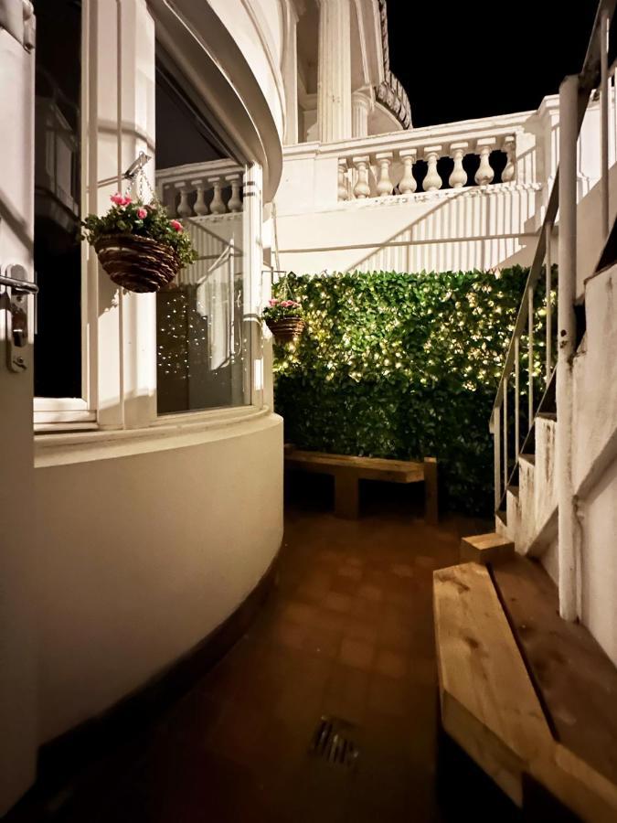 Liam Place Near Hyde Park - 1 Double Bed, 1 Sofa Bed, Spacious Apartment, Private Entrance London Ngoại thất bức ảnh