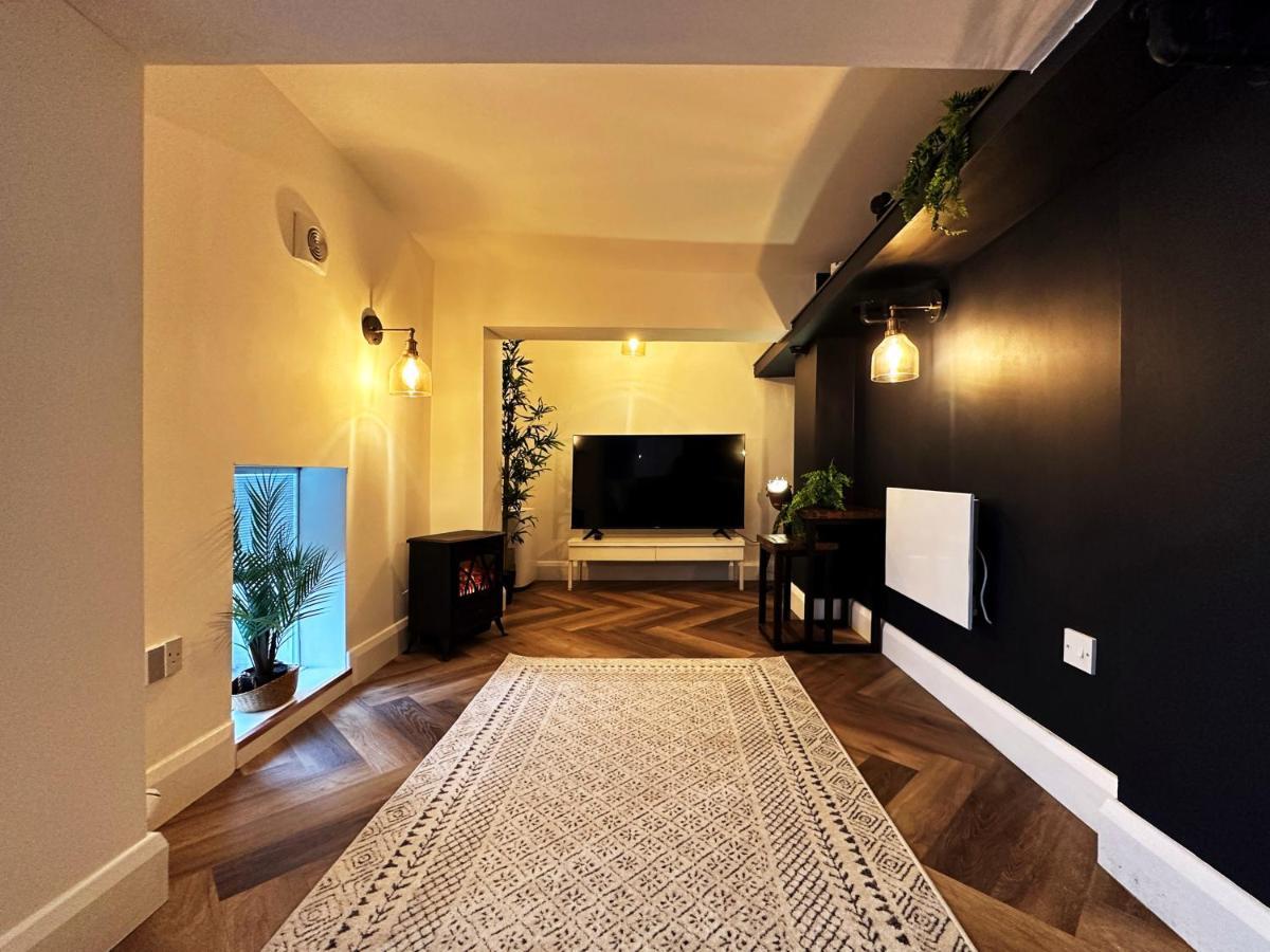 Liam Place Near Hyde Park - 1 Double Bed, 1 Sofa Bed, Spacious Apartment, Private Entrance London Ngoại thất bức ảnh